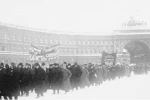 Demonstrators supporting the Constituent Assembly on Palace Square